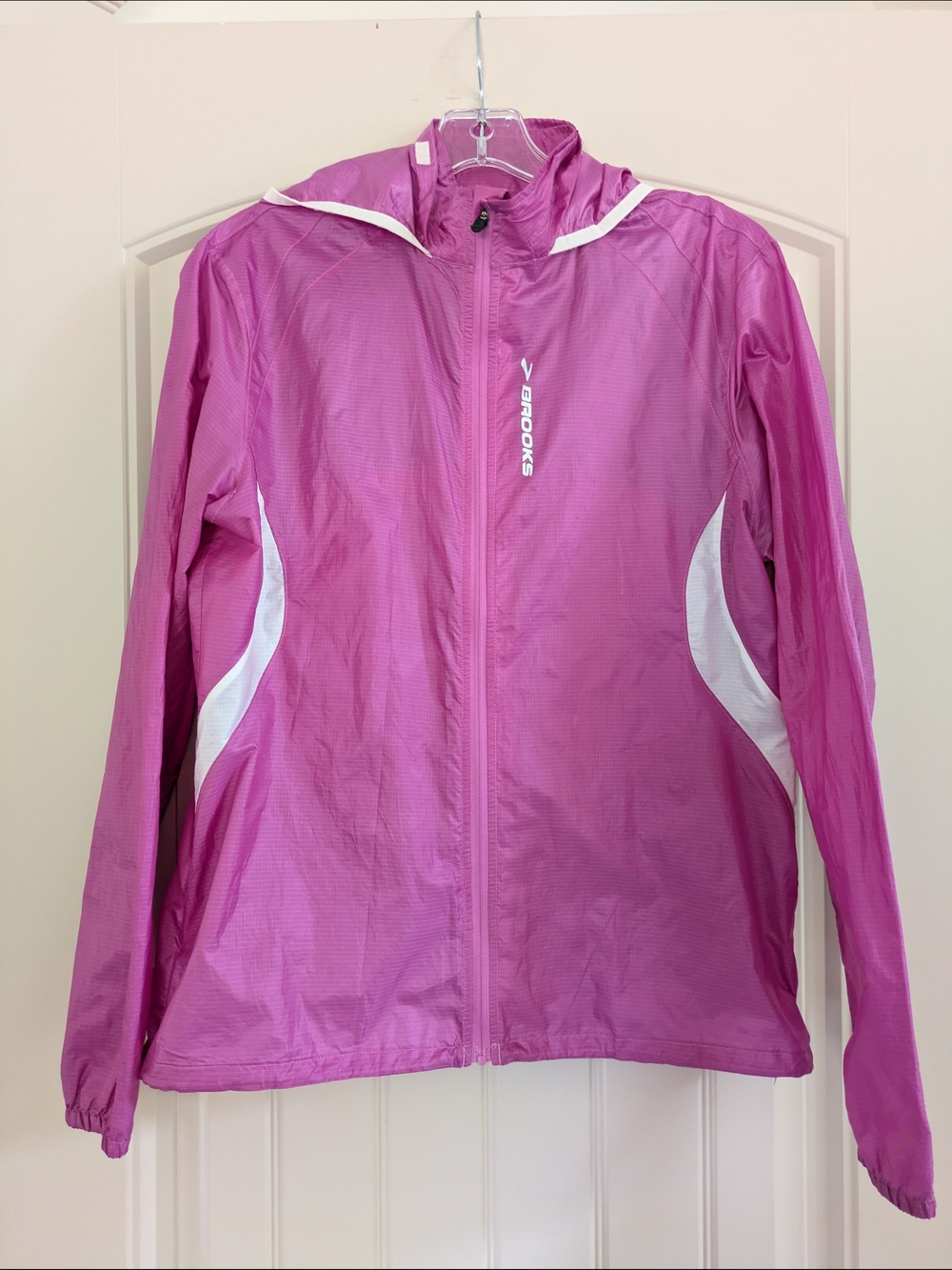 Brooks Women's Pink Lightweight Running Jacket